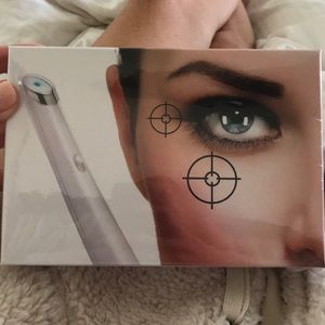 Brand New Luminess Air izOne Ultrasonic LED Light